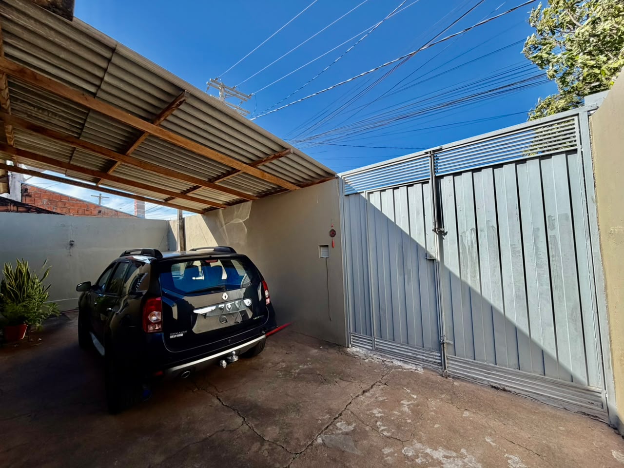 Casa Zona Sul com Terreno Inteiro 275m²