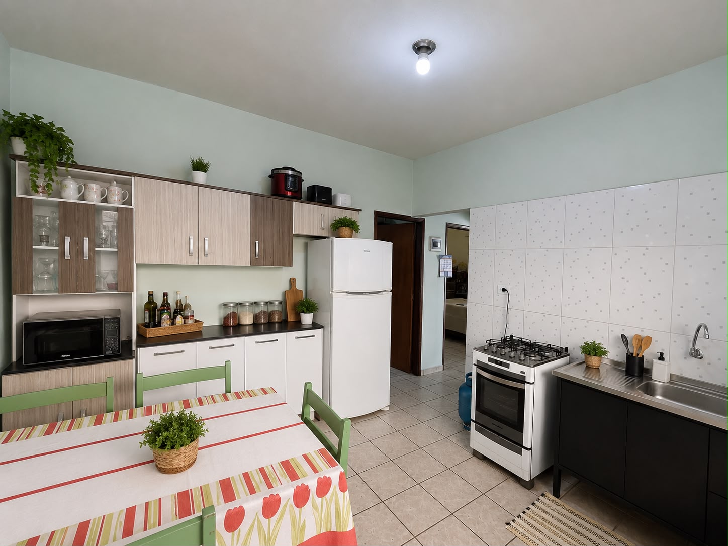 Casa Zona Sul com Terreno Inteiro 275m²